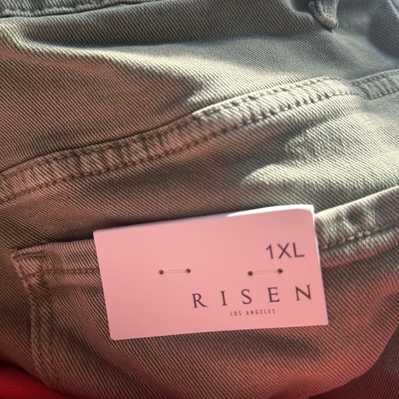 NWT RISEN DESIGNER Olive Distressed Jeans - Picture 3 of 4